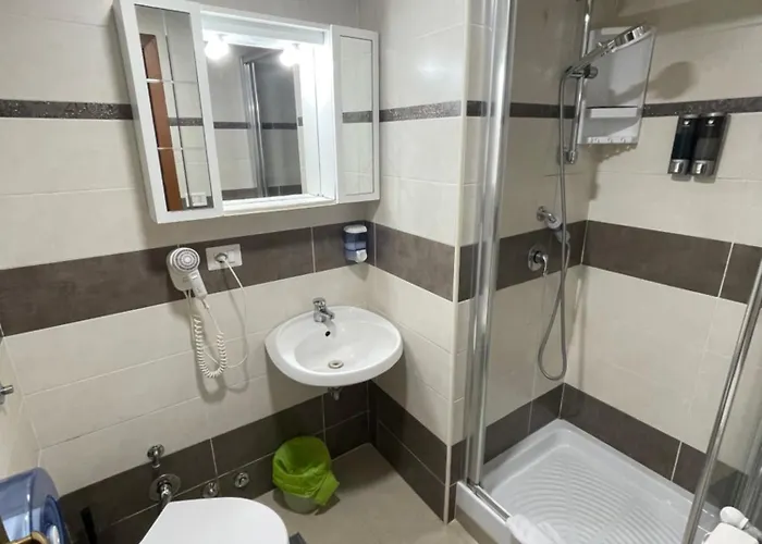Gold House 4* Roma